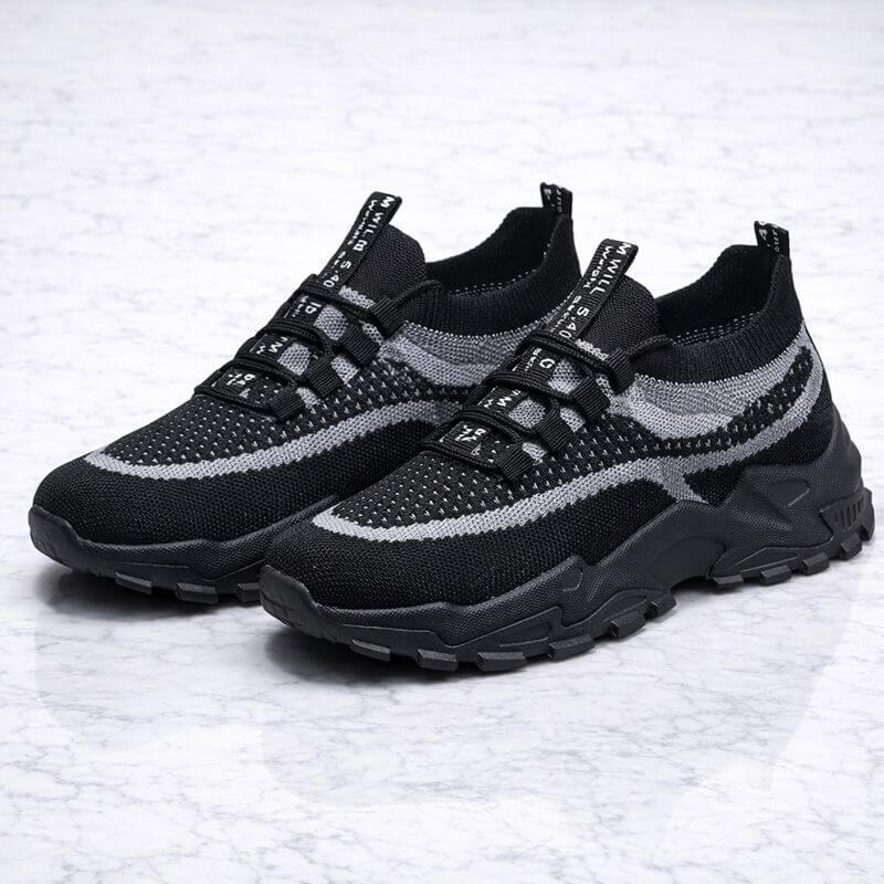 CloudWeave – Lätta Slip-On Sneakers för Dam med Andningsbar Flyknit, Snörning och Låg Klack