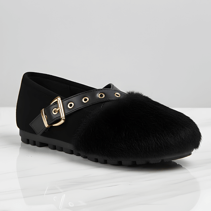 FurVibe – Faux Plyschiga Cozy Skor med Guldspänne