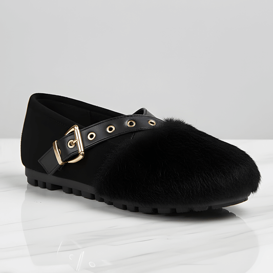 FurVibe – Faux Plyschiga Cozy Skor med Guldspänne