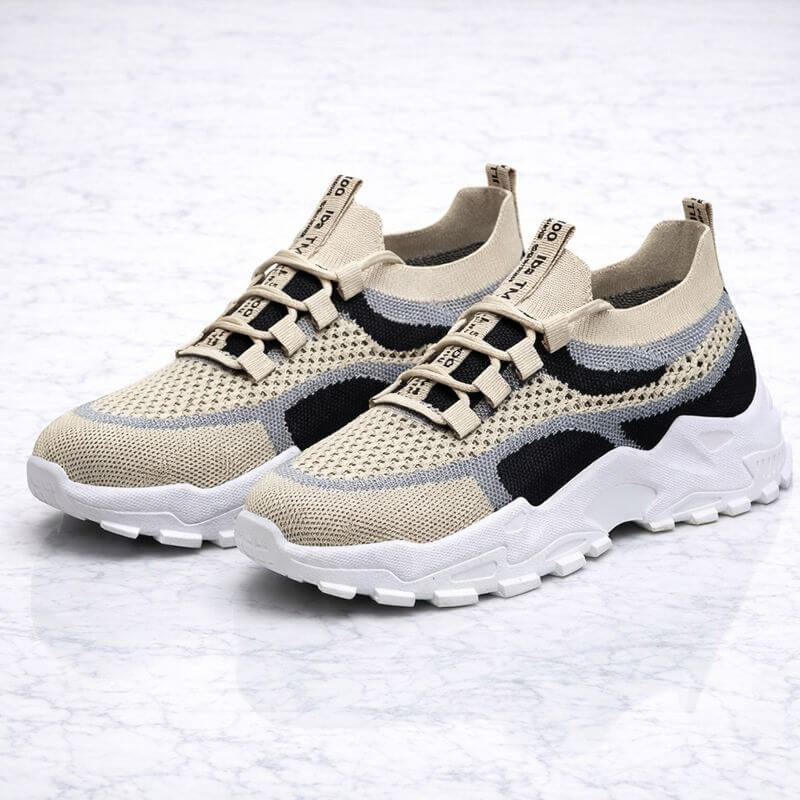 CloudWeave – Lätta Slip-On Sneakers för Dam med Andningsbar Flyknit, Snörning och Låg Klack