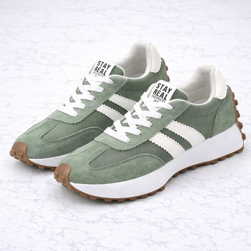 VeloraRun – Plus Size Löparskor för Dam med Snörning, Andningsbart Material och Lätt Konstruktion